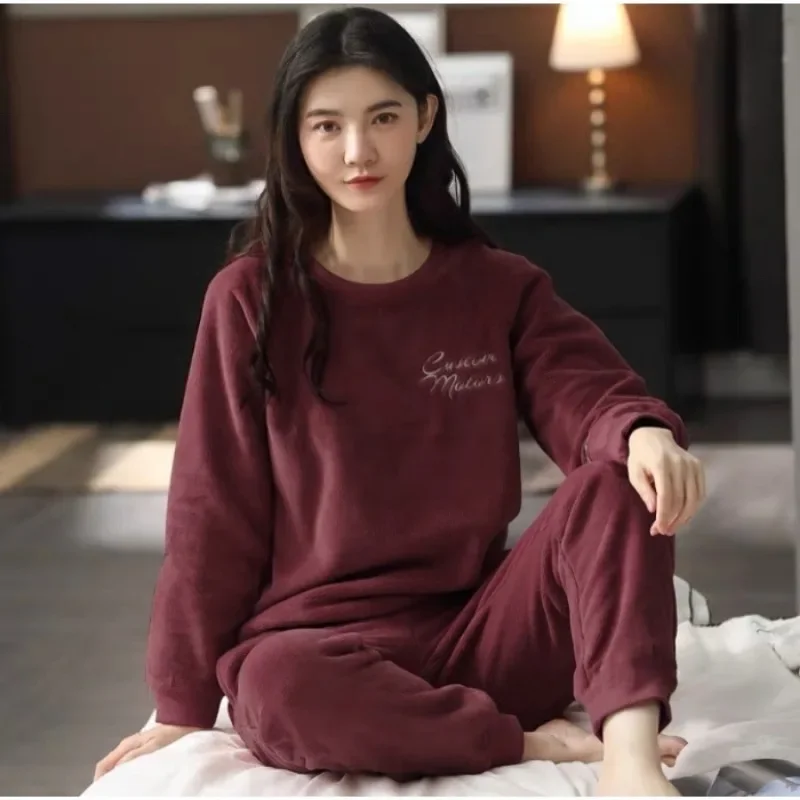 Vêtements de nuit chauds pour  - Winter Clothing Offer avis et prix