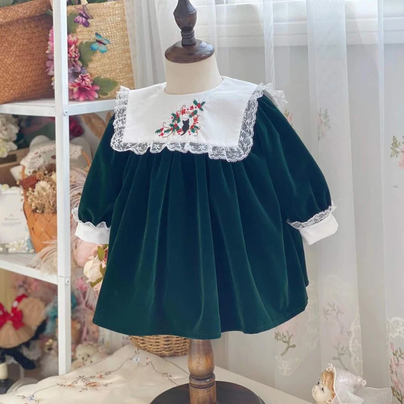 Robe de princesse rétro en vel - Winter Clothing In Spanish avis et prix